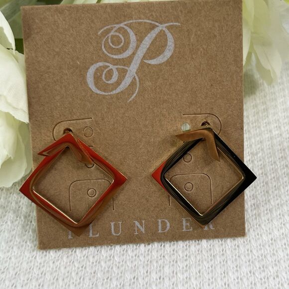 New Plunder Design  Diamond Shape Gold Earrings Jewelry Fashion Women’s - Picture 3 of 3